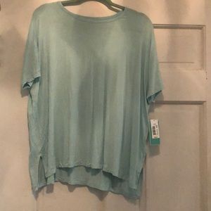 Torquoise tee shirt! Very soft.
